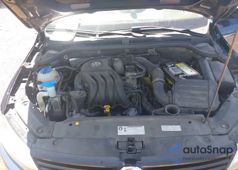 2014 Volkswagen Jetta 2.0L S z USA, uszkodzony, nr VIN 3VW2K7AJ4EM438802